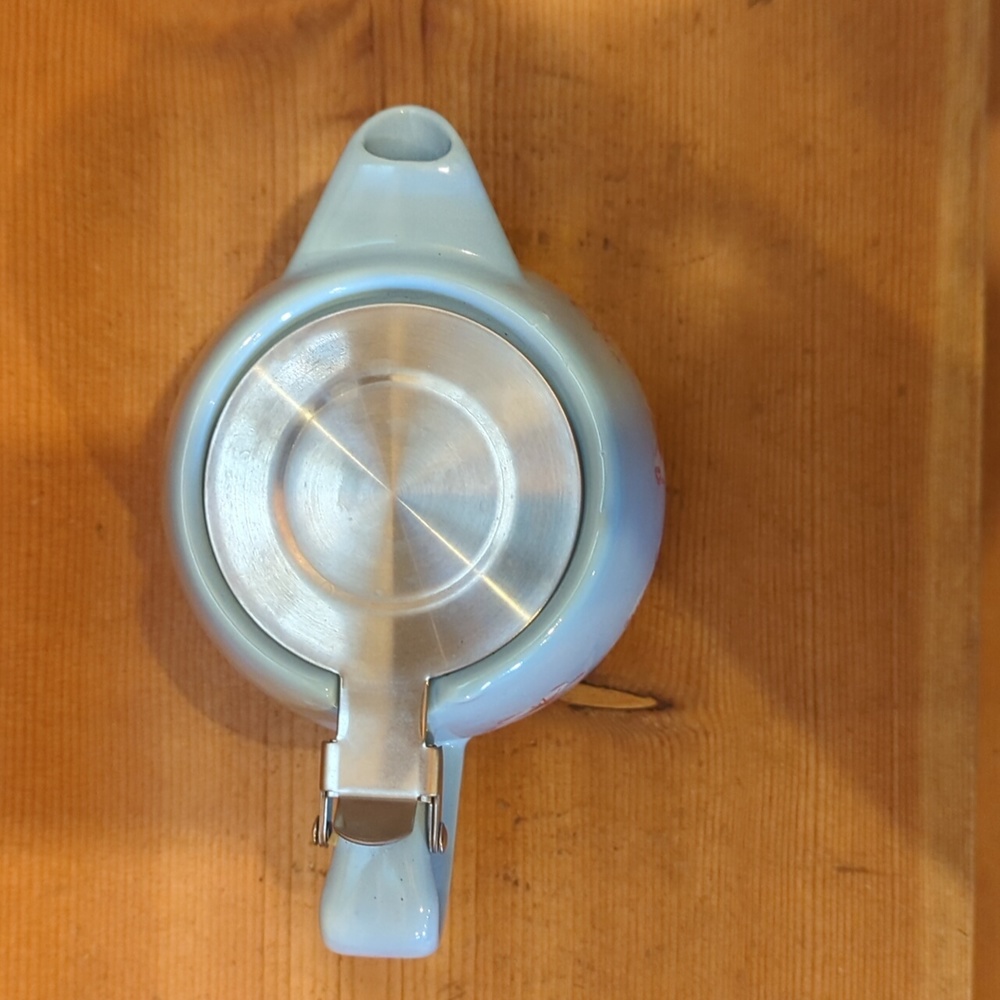 Teapot with Infuser - Picture 2 of 6